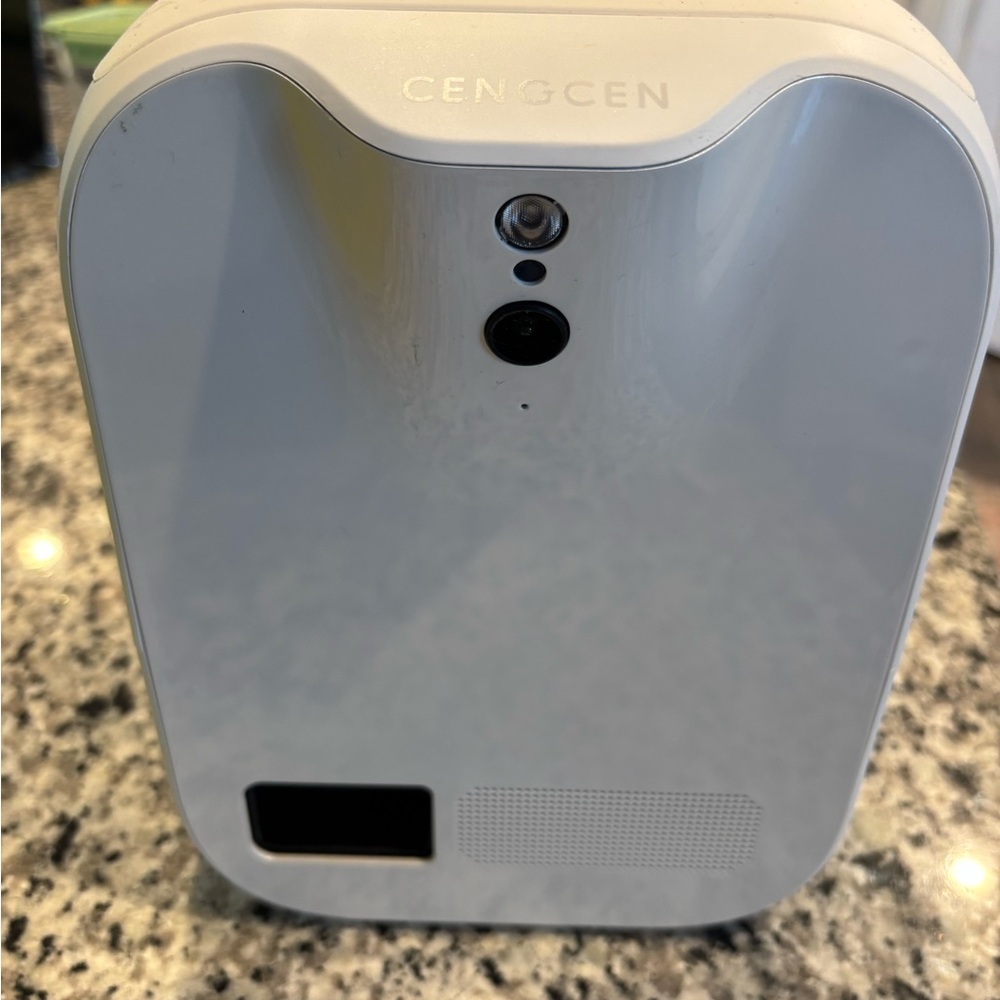 Cengcen Pet Camera Pro Monitoring Pet Dog Cat Treat Dispenser Two-Way Audio